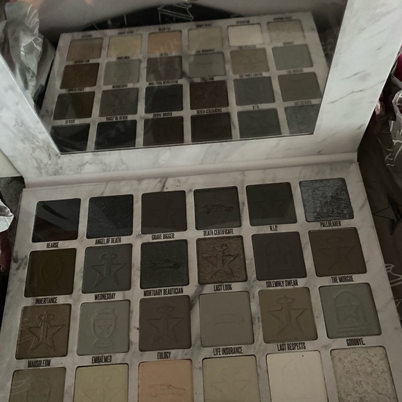 Cremated palette - Picture 3 of 3